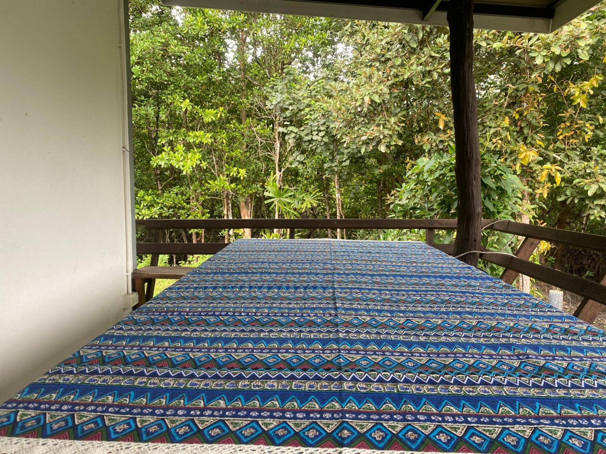 Pd Guesthouse Ko Kut Exteriör bild