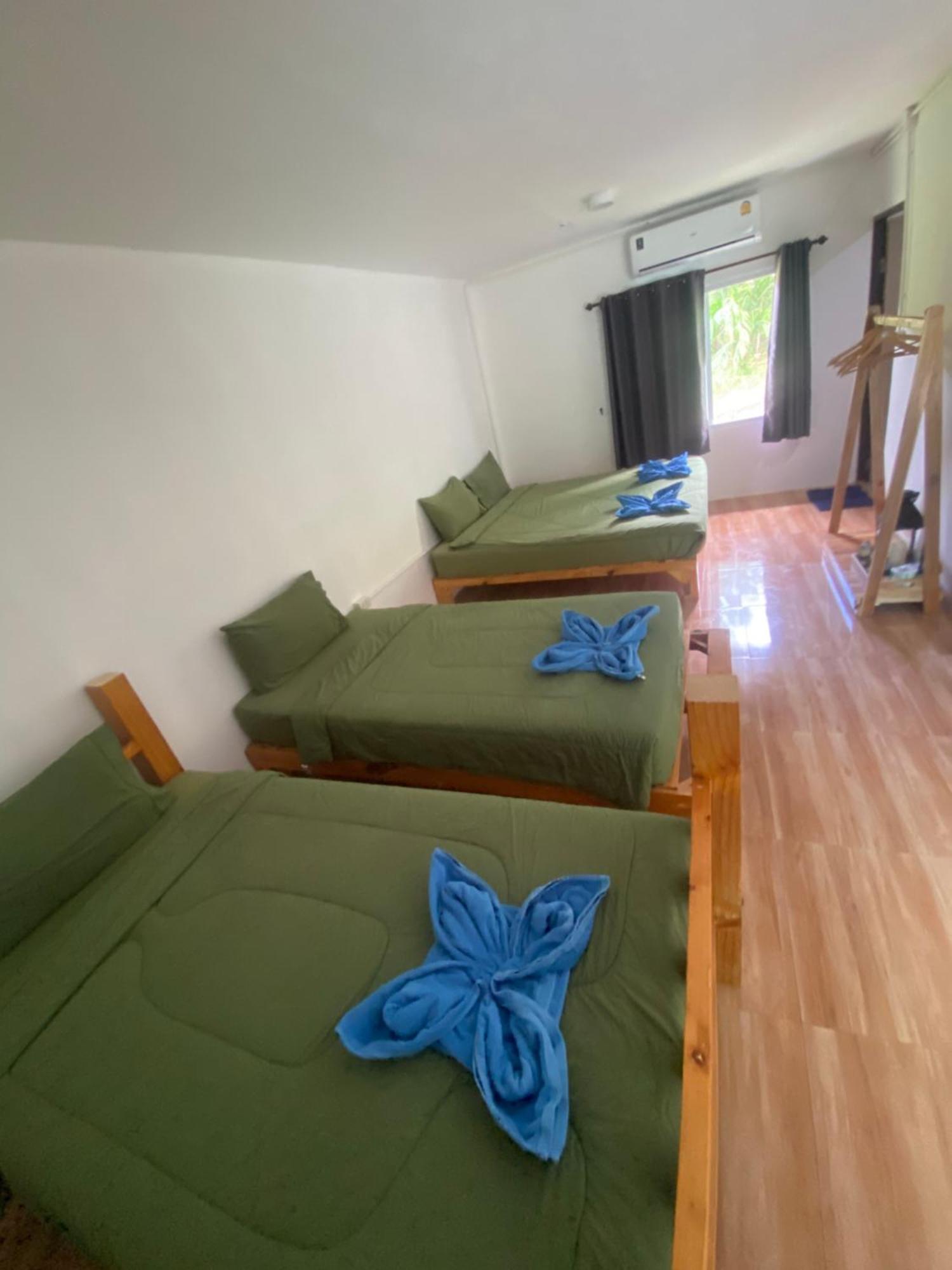 Pd Guesthouse Ko Kut Exteriör bild